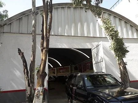 Propiedad comercial con doble frente en Santa Mónica — fotografía 12